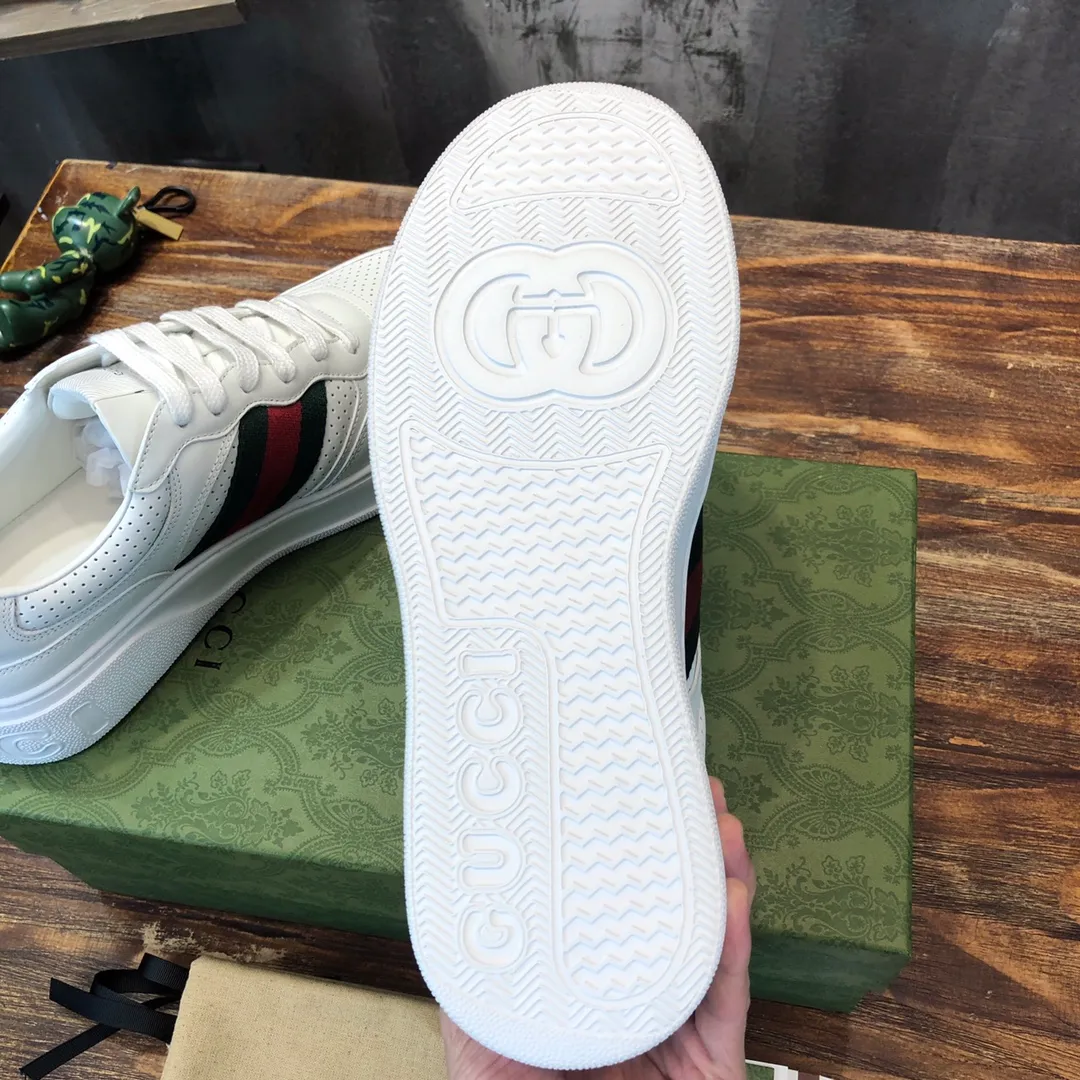 P700💰【Ready stock】Dongguan version (different from market products) Upgraded version 35-45 couple model Gucci2021 latest men's and women's casual biscuit shoes, original mold opening, set last version, perfect series! Welcome to taste. Original coding process. Fabric: First-layer cowhide Lining: Silk cowhide Outsole: Original TPU outsole